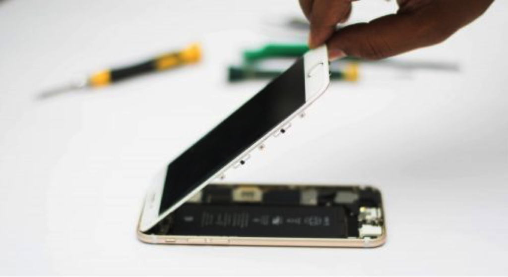 iPhone Repair Centre in Lumding 