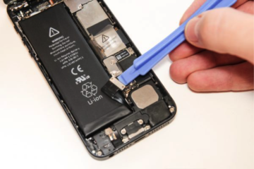 iPhone 5c Battery Replacement Centre in Solapara Rd, Paltan Bazar